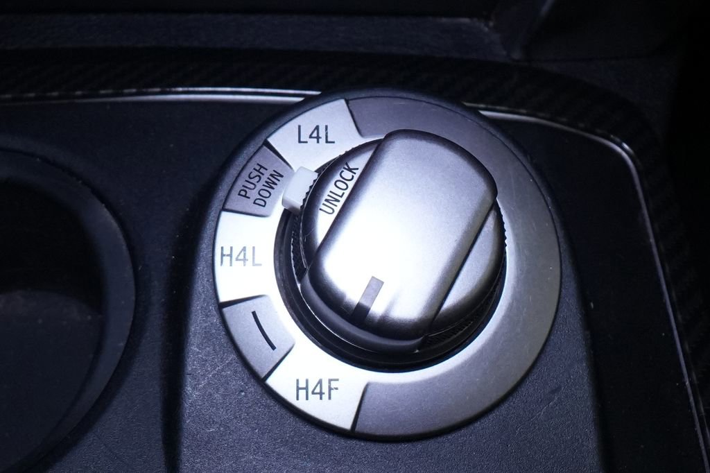 Used 2015 Toyota 4Runner Limited image 43