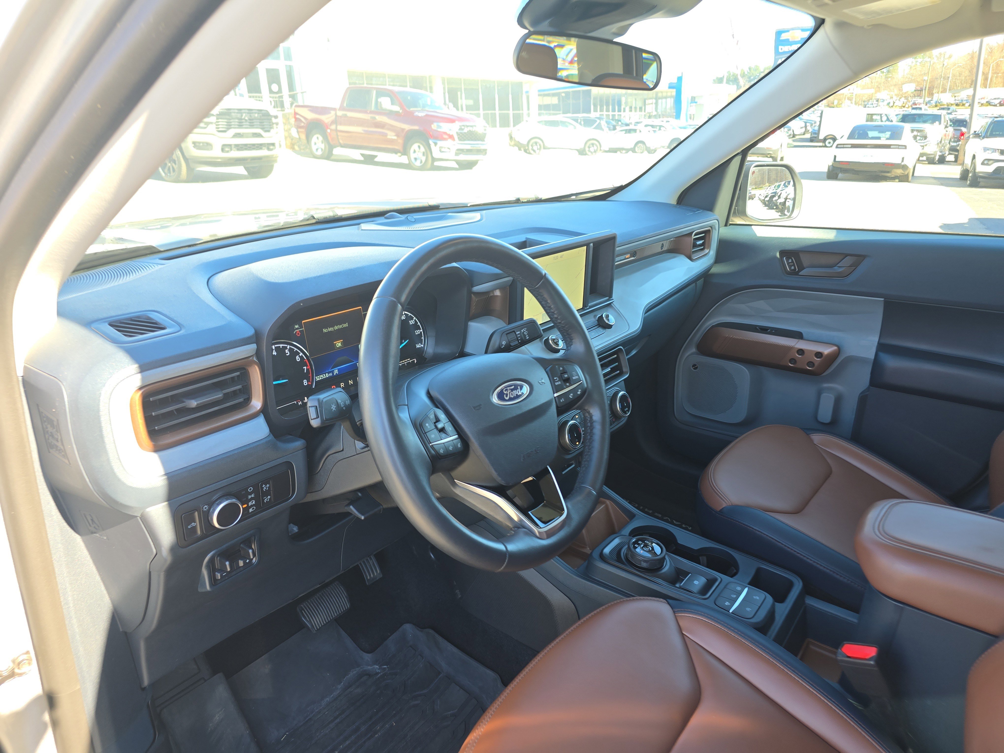 Used 2024 Ford Maverick Lariat w/ FX4 Off-Road Package image 23