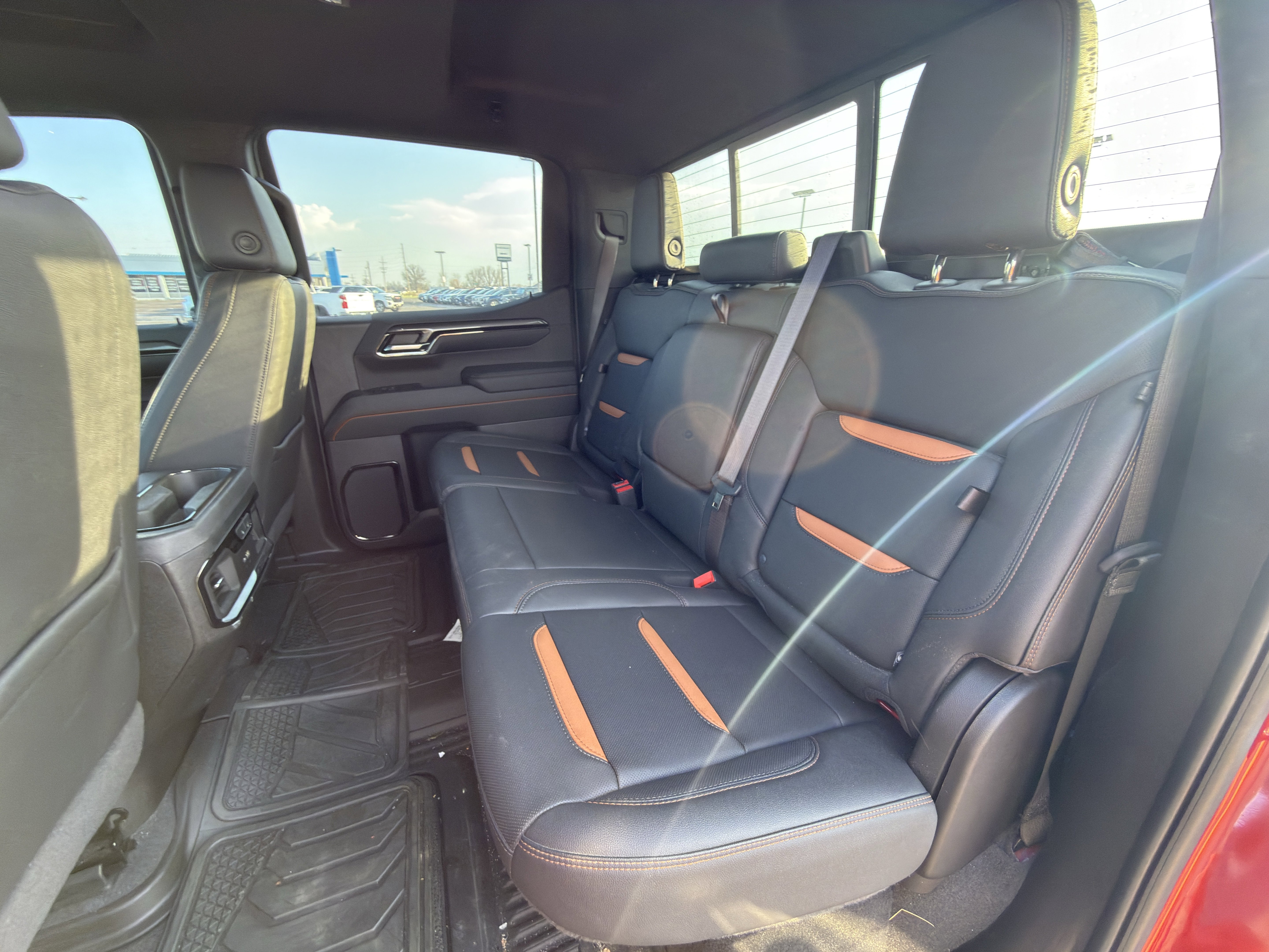 Used 2024 GMC Sierra 1500 AT4 w/ AT4 Preferred Package image 10