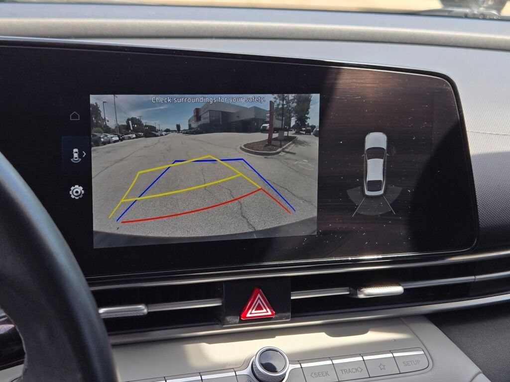 Used 2022 Hyundai Elantra Limited w/ Cargo Package FWD image 30