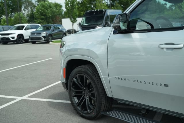 New 2026 Jeep Grand Wagoneer Summit AWD/4WD image 45
