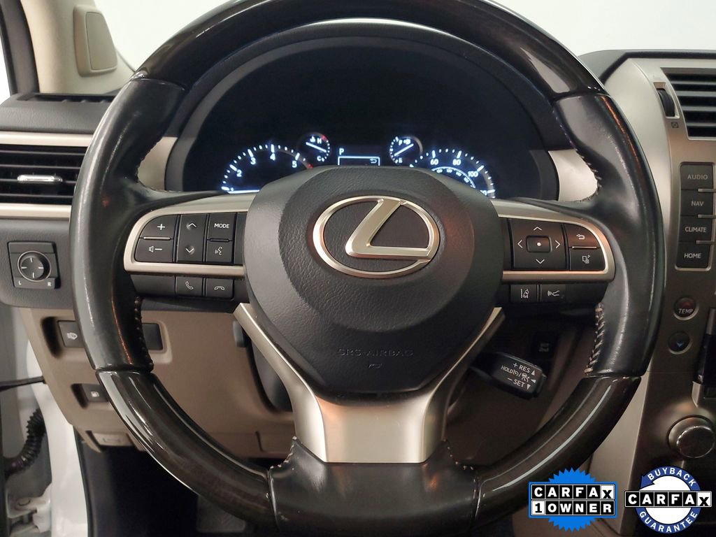 Used 2020 Lexus GX 460 Premium w/ Premium Package image 16