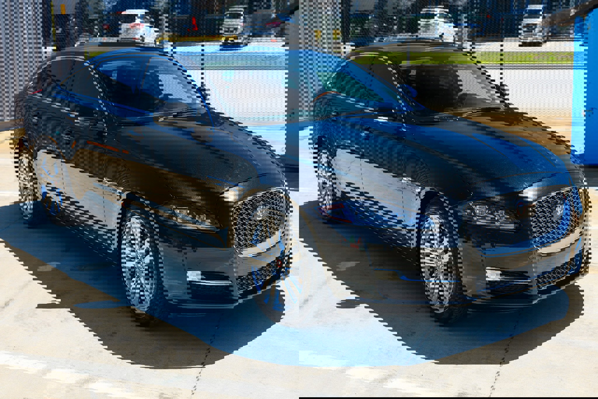 Used 2017 Jaguar XJ L Portfolio image 19