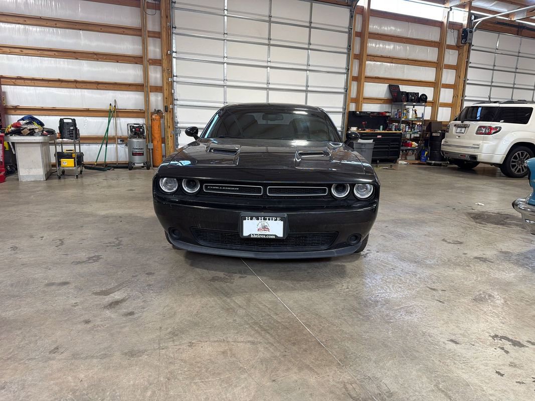 Used 2017 Dodge Challenger SXT w/ Cold Weather Group RWD image 5