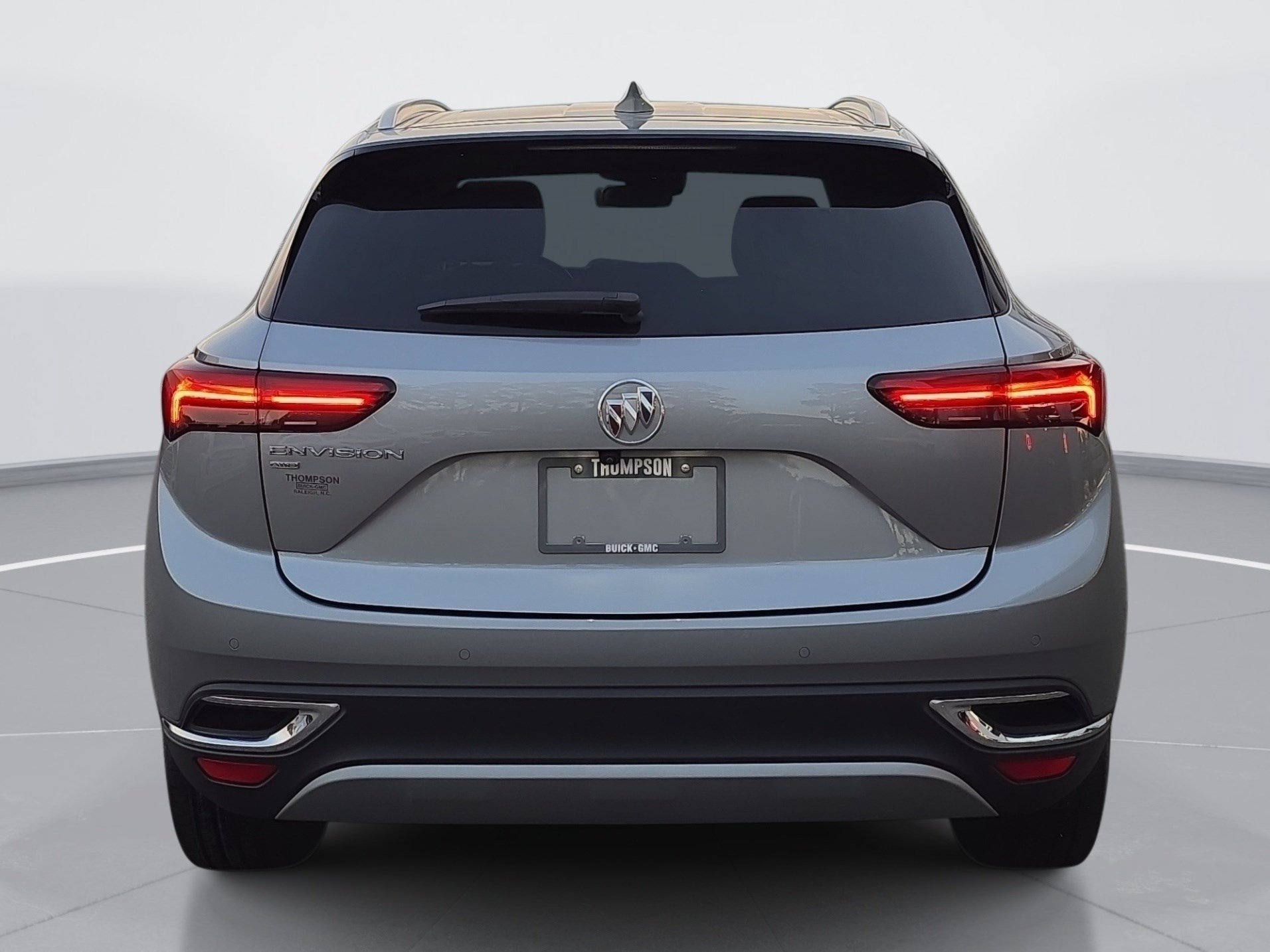 Used 2023 Buick Envision Essence w/ Technology Package I AWD/4WD image 4