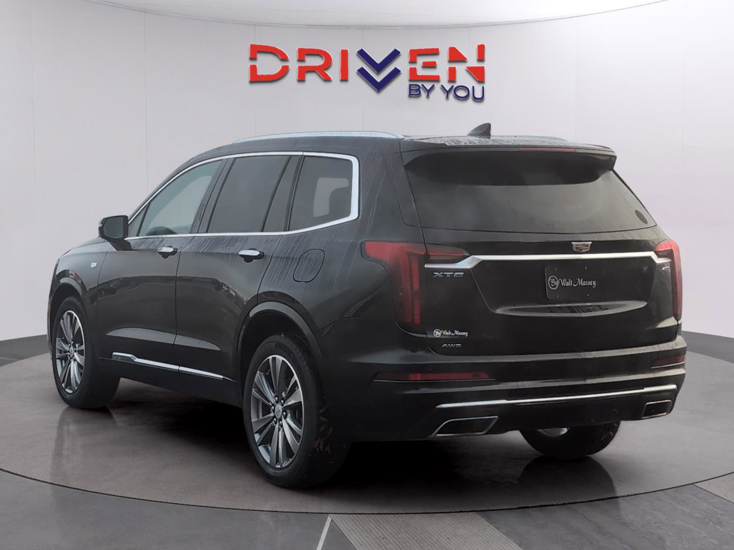 Used 2021 Cadillac XT6 Premium Luxury image 3