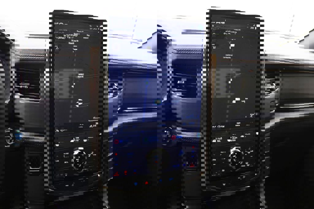 Used 2023 Ford F150 Lightning Lariat image 24