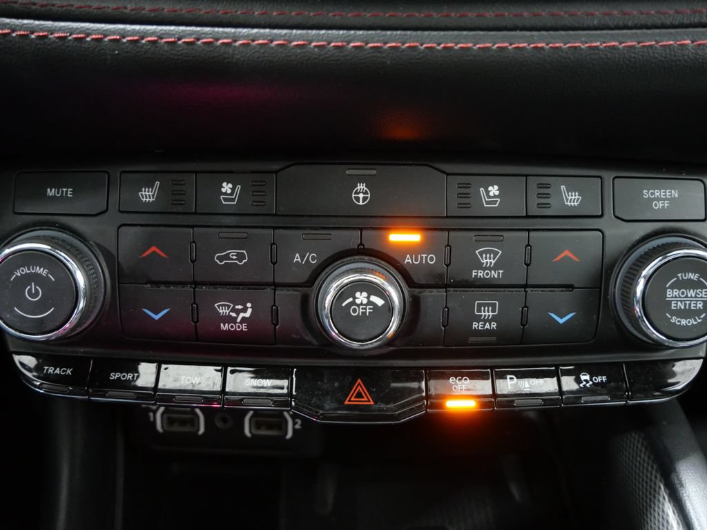 Used 2023 Dodge Durango R/T w/ Tow 'N Go Package AWD/4WD image 20