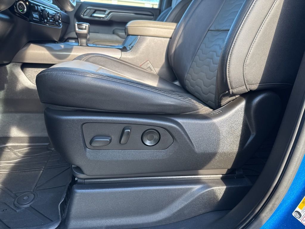 Used 2022 Chevrolet Silverado 1500 ZR2 w/ Technology Package AWD/4WD image 16