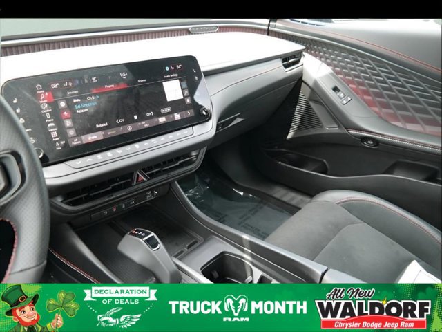 New 2024 Dodge Charger Scat Pack w/ Plus Group image 24