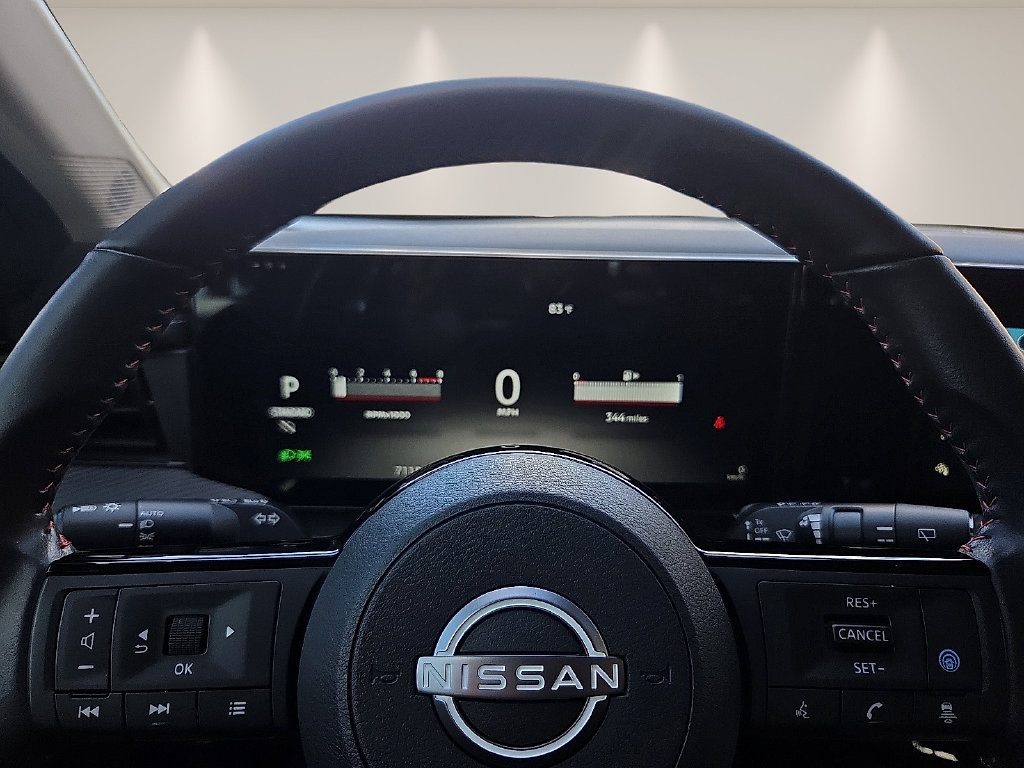 Used 2025 Nissan Kicks SR FWD image 24