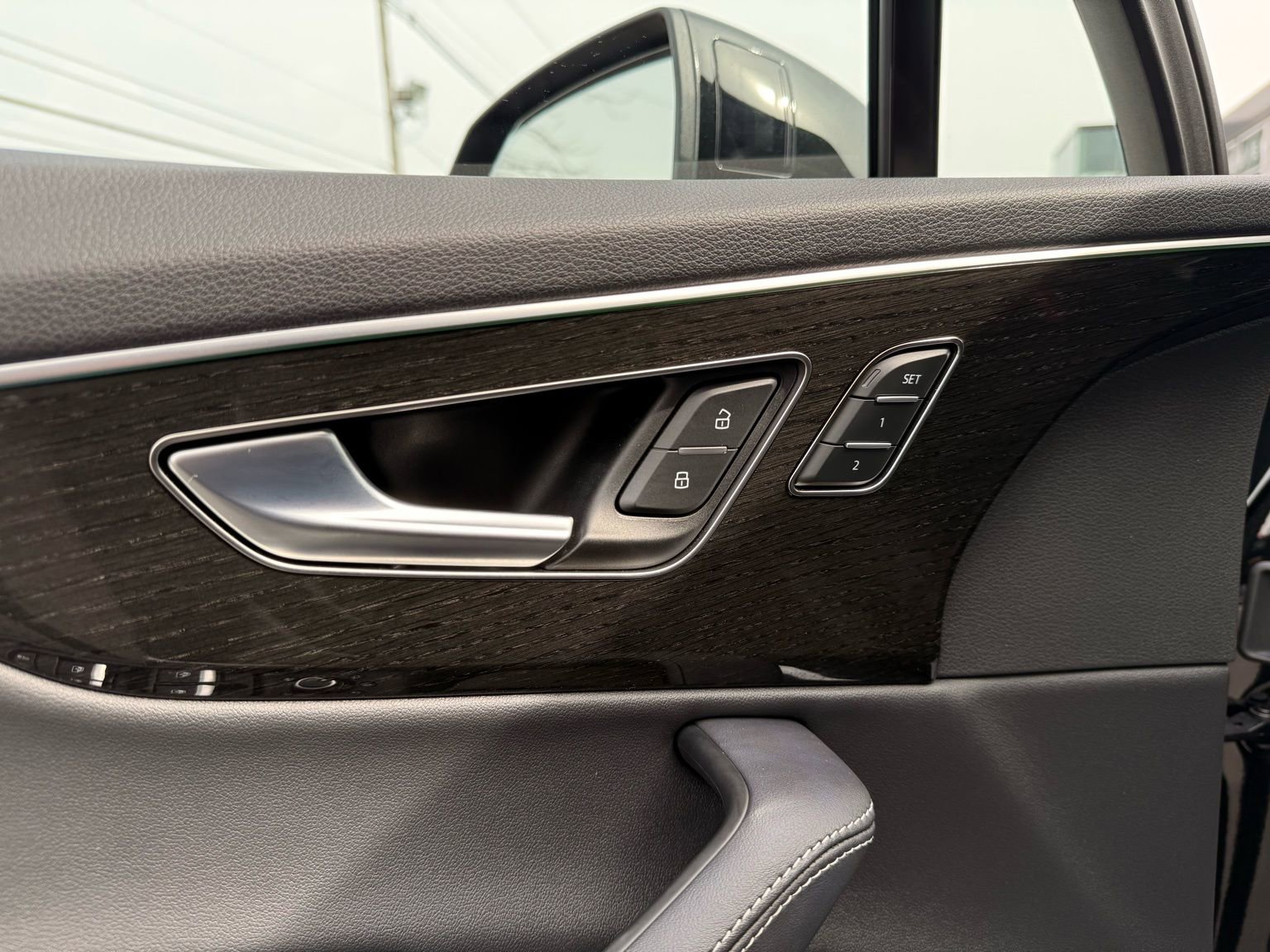 Used 2025 Audi Q7 3.0T Premium Plus w/ Premium Plus Package image 44