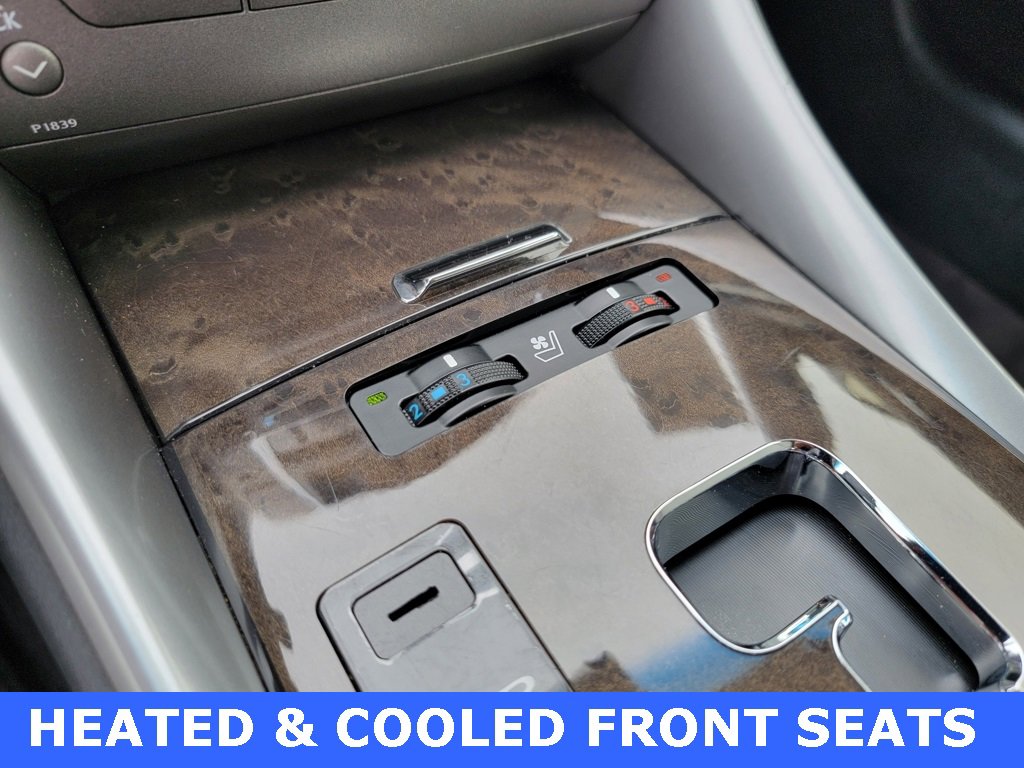 Used 2012 Lexus IS 350C image 23