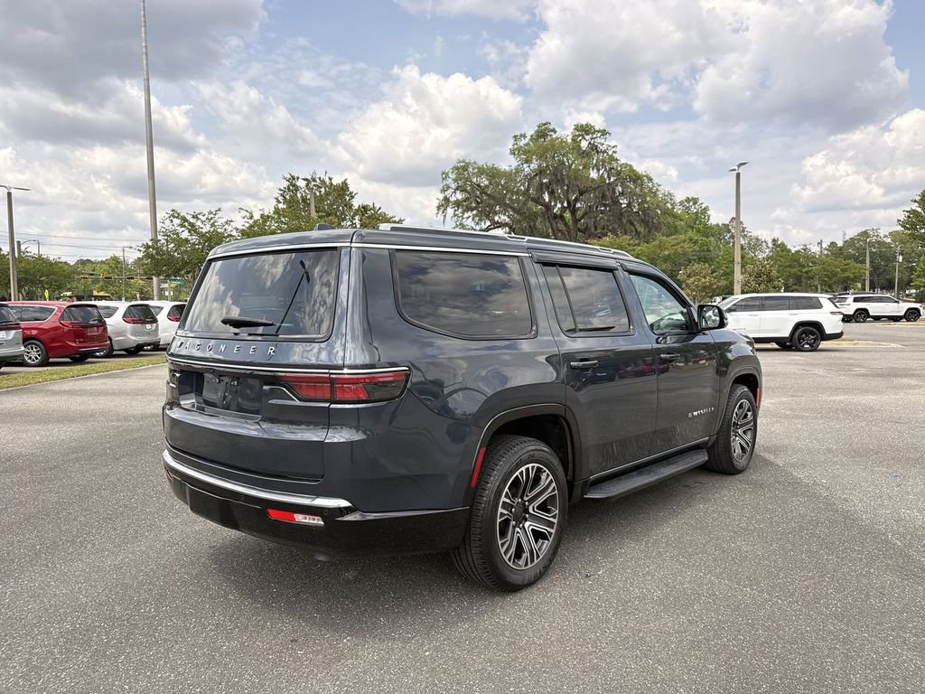 Used 2023 Jeep Wagoneer 2WD w/ Premium Group I image 3