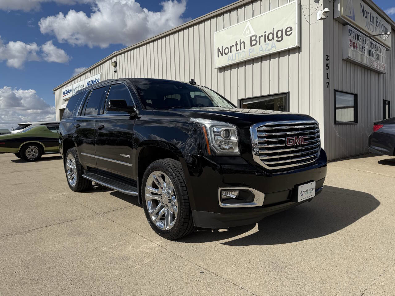 Used 2018 GMC Yukon SLT w/ Premium Edition