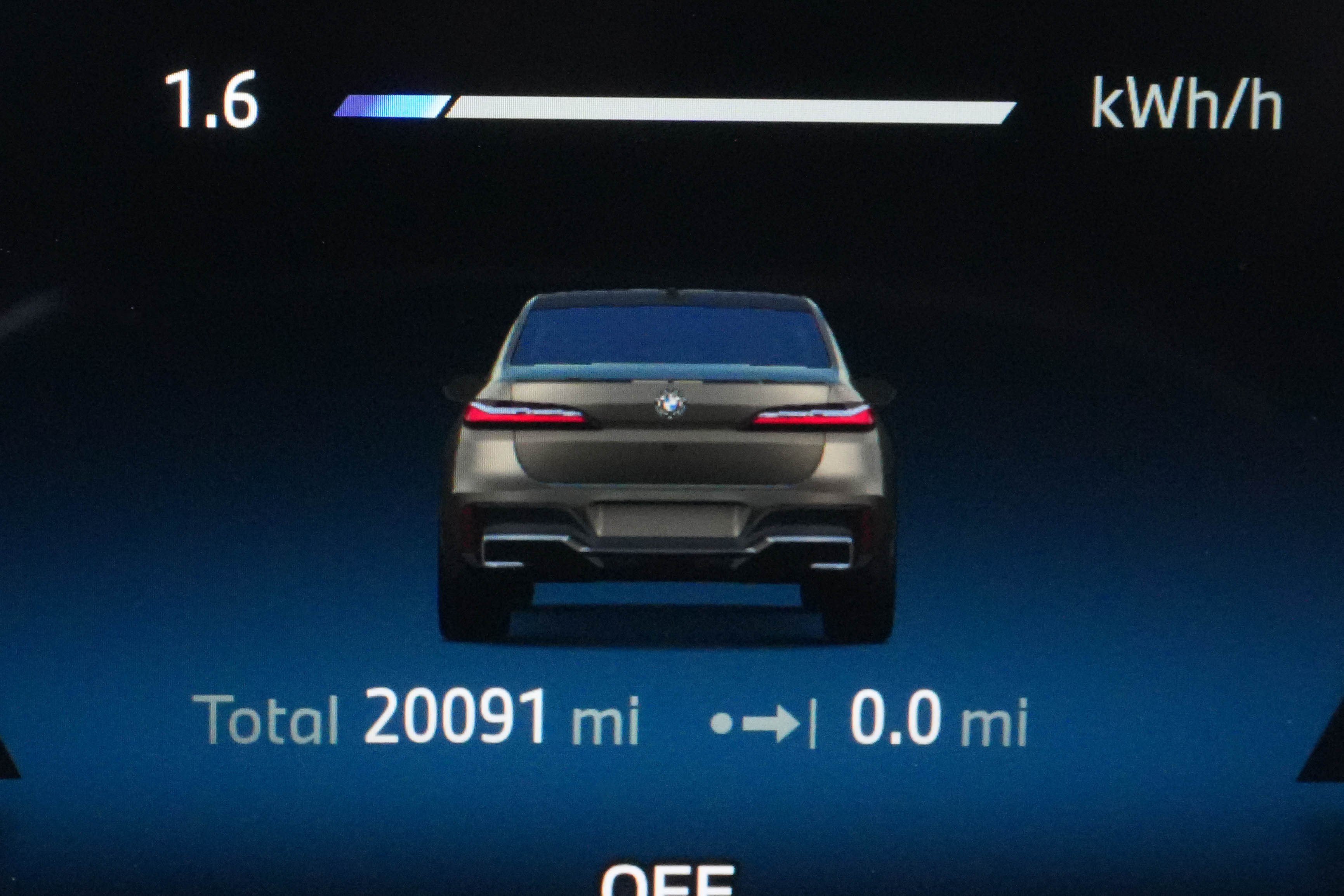 Certified 2024 BMW i7 M70 w/ Premium Package AWD/4WD image 22