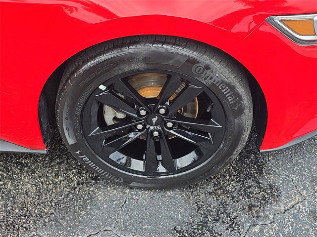 Used 2017 Ford Mustang Premium image 5