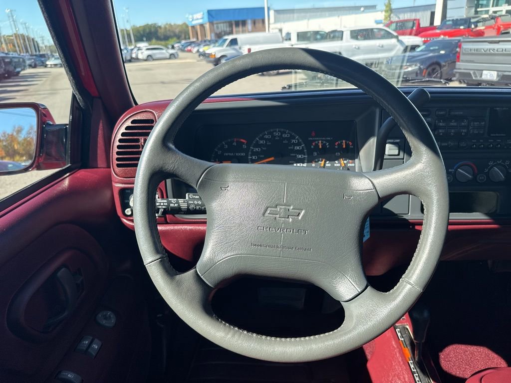 Used 1995 Chevrolet Silverado 1500 4x4 Extended Cab image 14