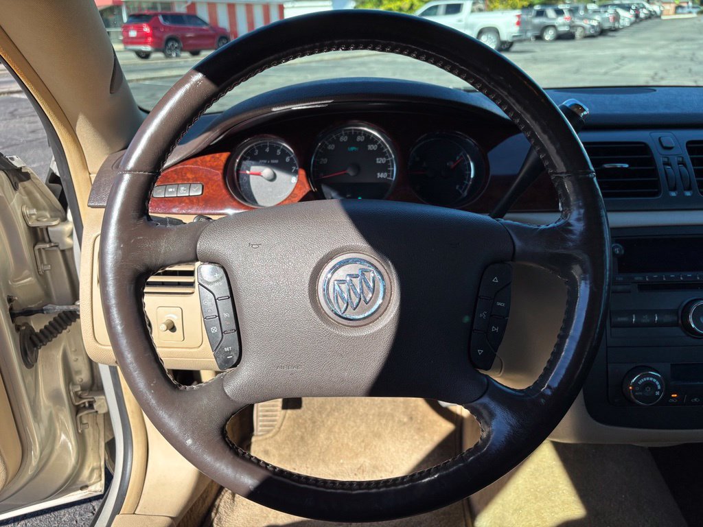 Used 2007 Buick Lucerne CXL FWD image 30