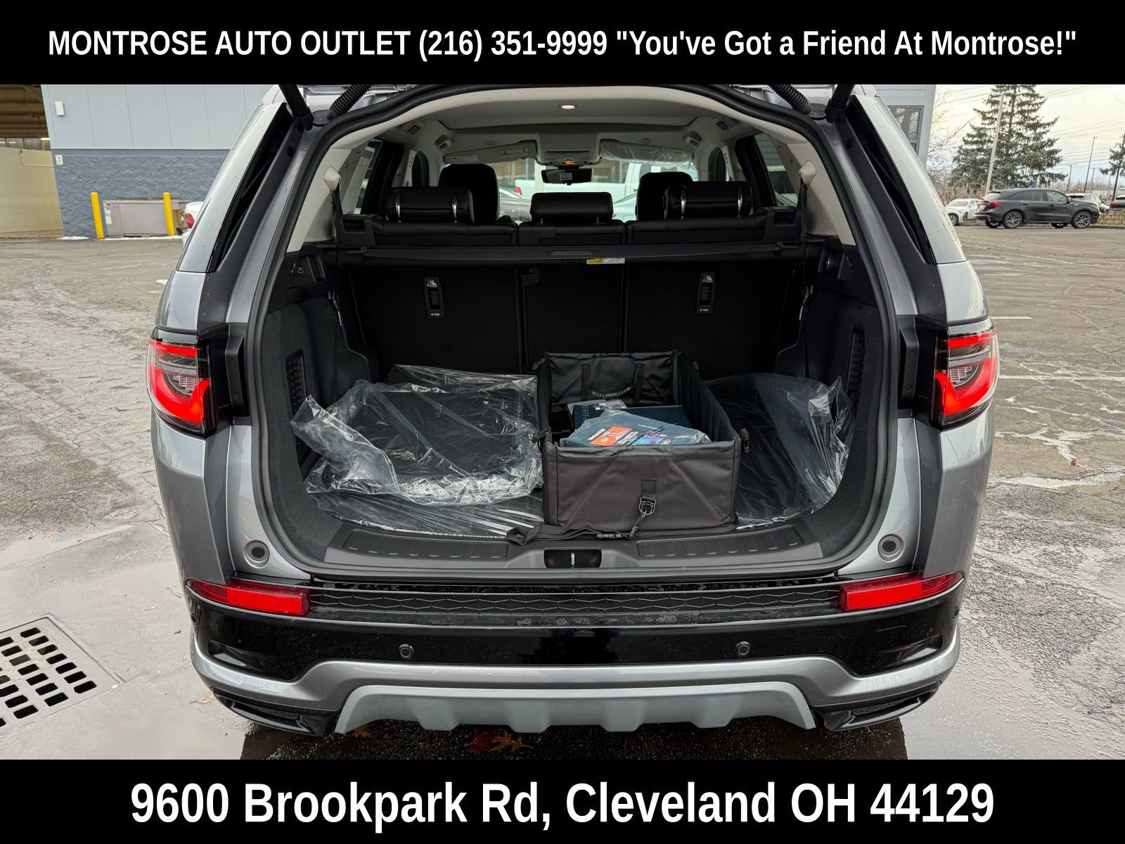 New 2025 Land Rover Discovery Sport S image 37