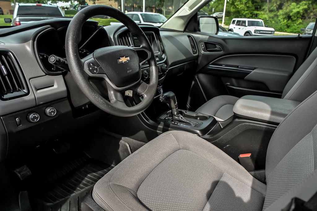 Used 2019 Chevrolet Colorado W/T w/ WT Convenience Package AWD/4WD image 14