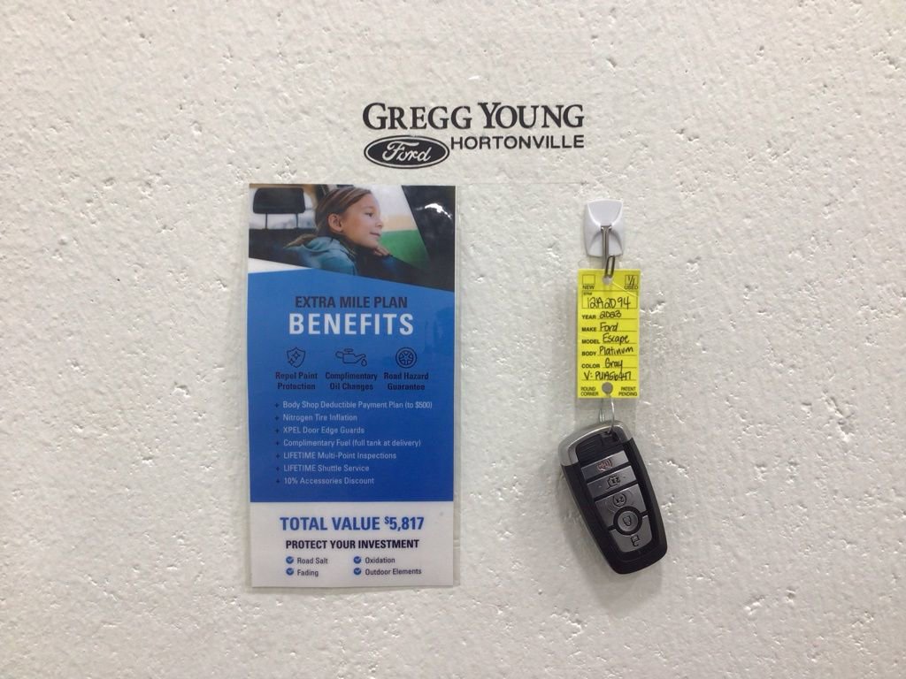 Used 2023 Ford Escape Platinum image 36