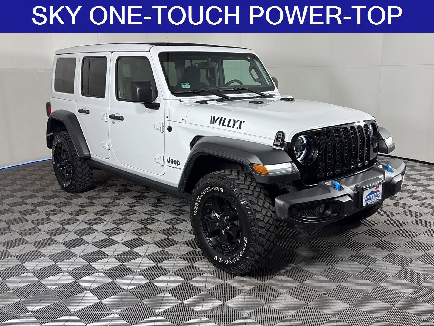 Used 2023 Jeep Wrangler Unlimited w/ Sun & Screen Package image 2