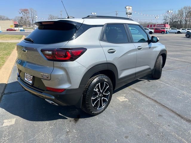 Used 2025 Chevrolet TrailBlazer ACTIV w/ Driver Confidence Package image 9