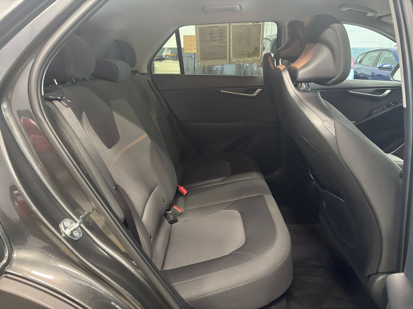 Used 2026 Kia Niro LX FWD image 36