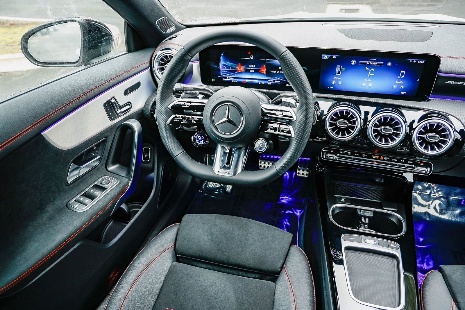 Certified 2025 Mercedes-Benz CLA 35 AMG 4MATIC image 14