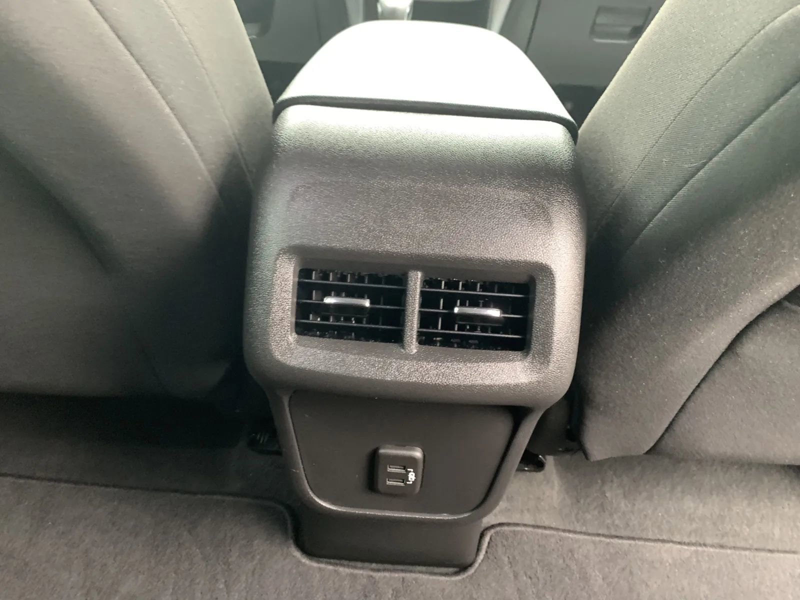 Used 2022 Chevrolet Equinox LS w/ Driver Confidence II Package image 31