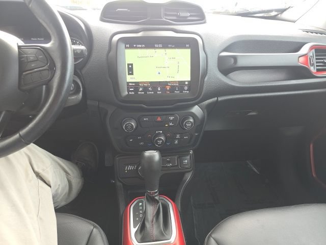 Certified 2022 Jeep Renegade Trailhawk AWD/4WD image 26