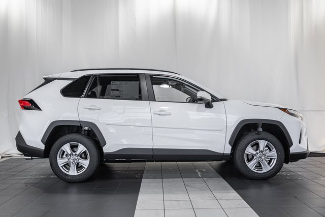 New 2025 Toyota RAV4 XLE image 3