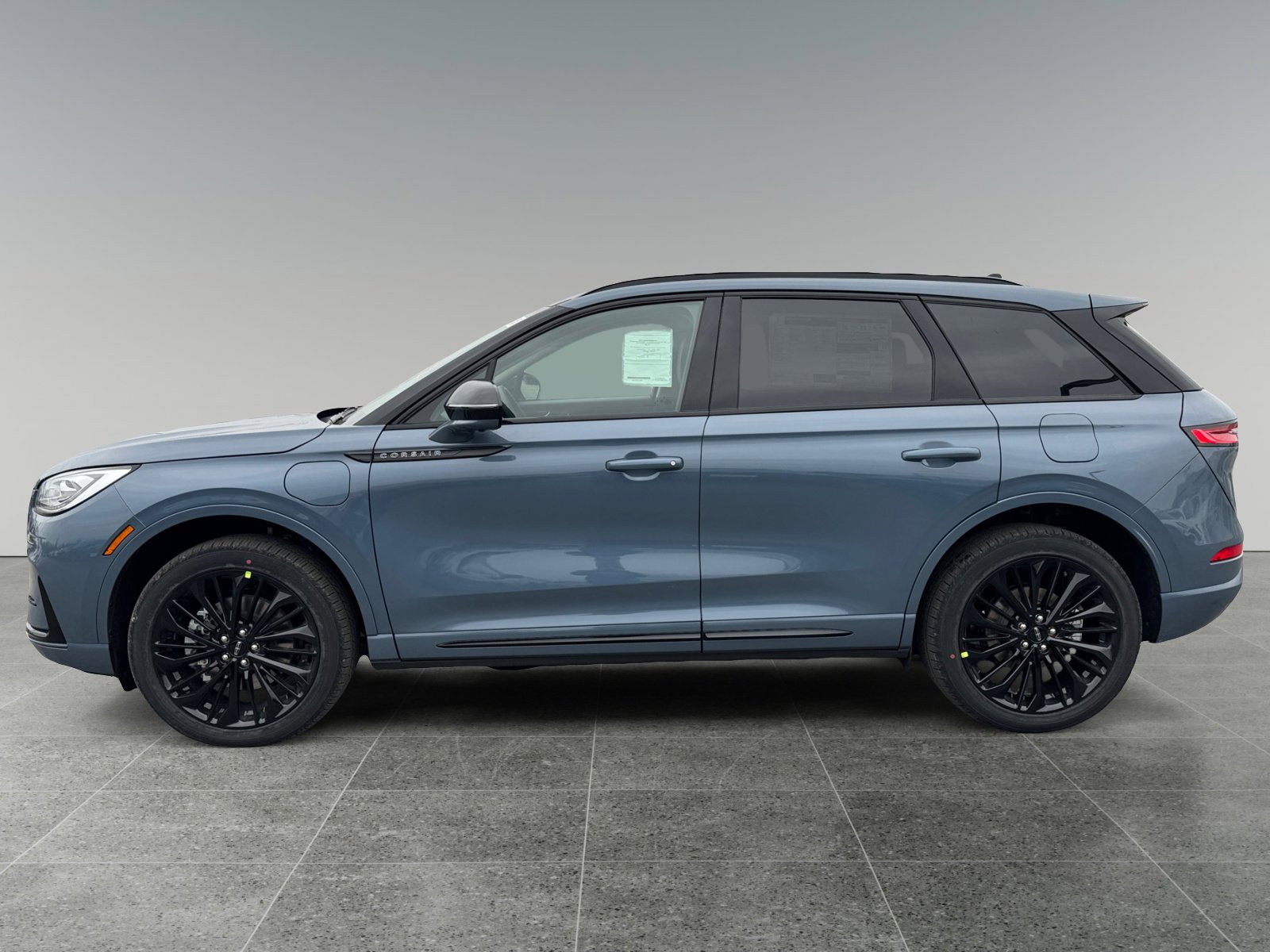 New 2026 Lincoln Corsair Grand Touring AWD/4WD image 2