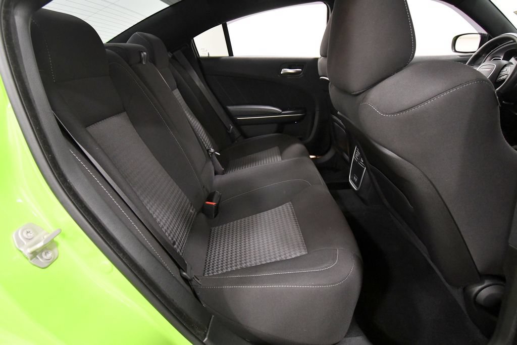Used 2023 Dodge Charger Scat Pack w/ Technology Group RWD image 18