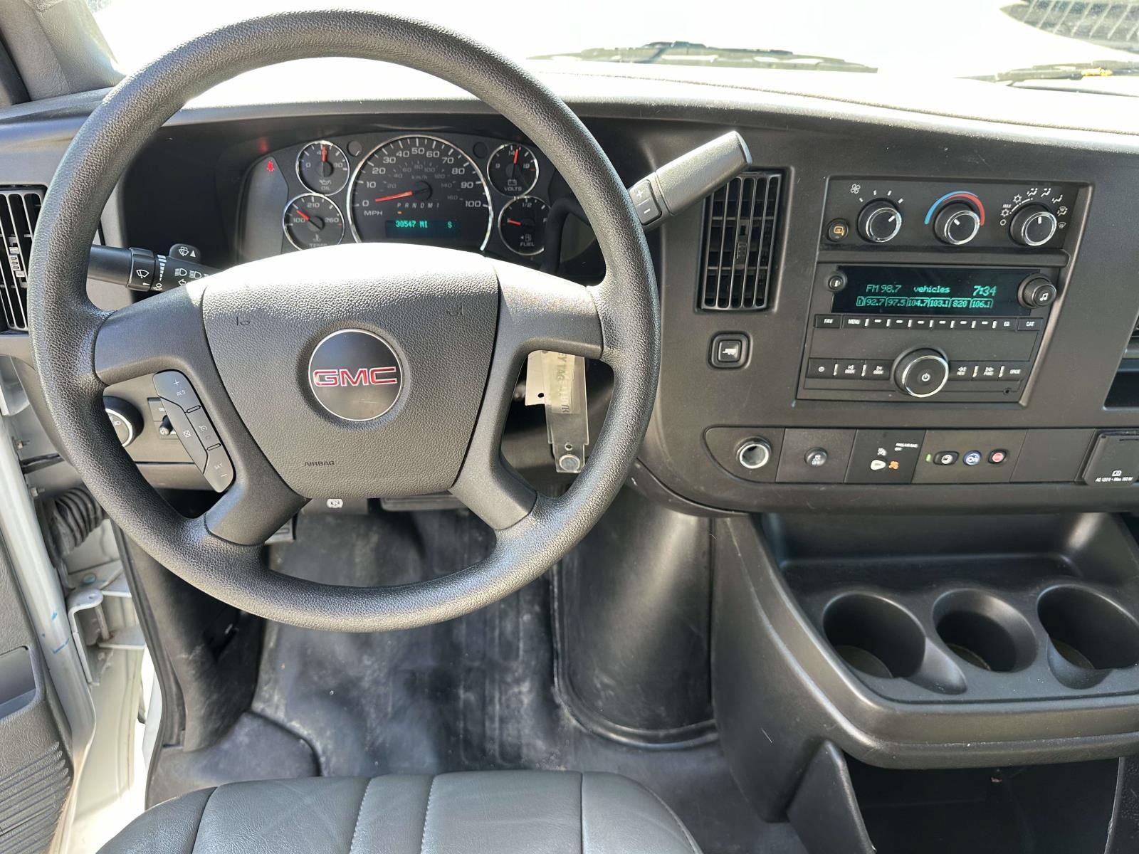 Used 2024 GMC Savana 2500 w/ Driver Convenience Package RWD image 8