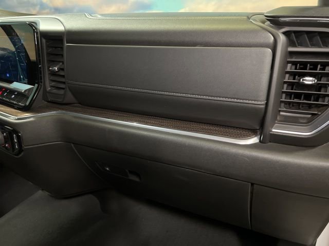 Used 2025 Chevrolet Silverado 2500 LT w/ Convenience Package image 63