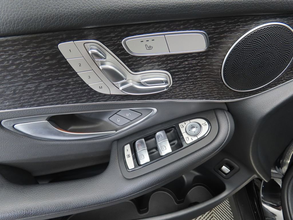 Certified 2021 Mercedes-Benz GLC 300 image 23