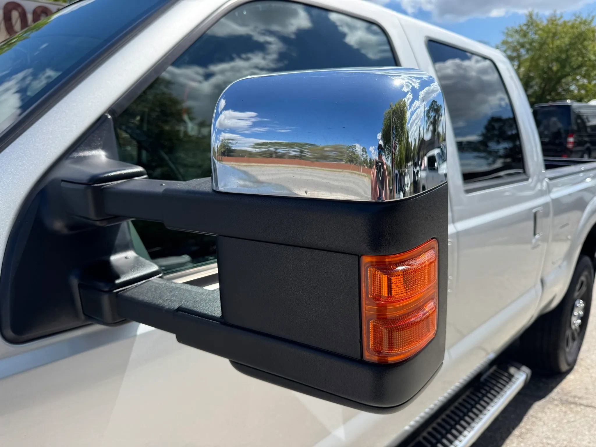 Used 2015 Ford F350 Lariat w/ Chrome Package image 36