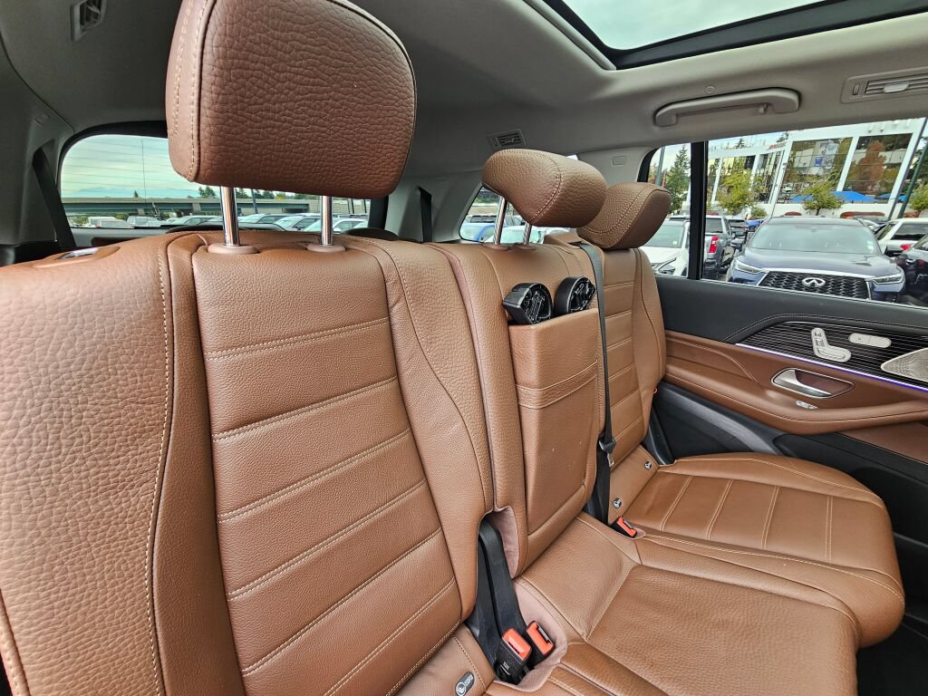 Used 2024 Mercedes-Benz GLS 580 4MATIC image 30