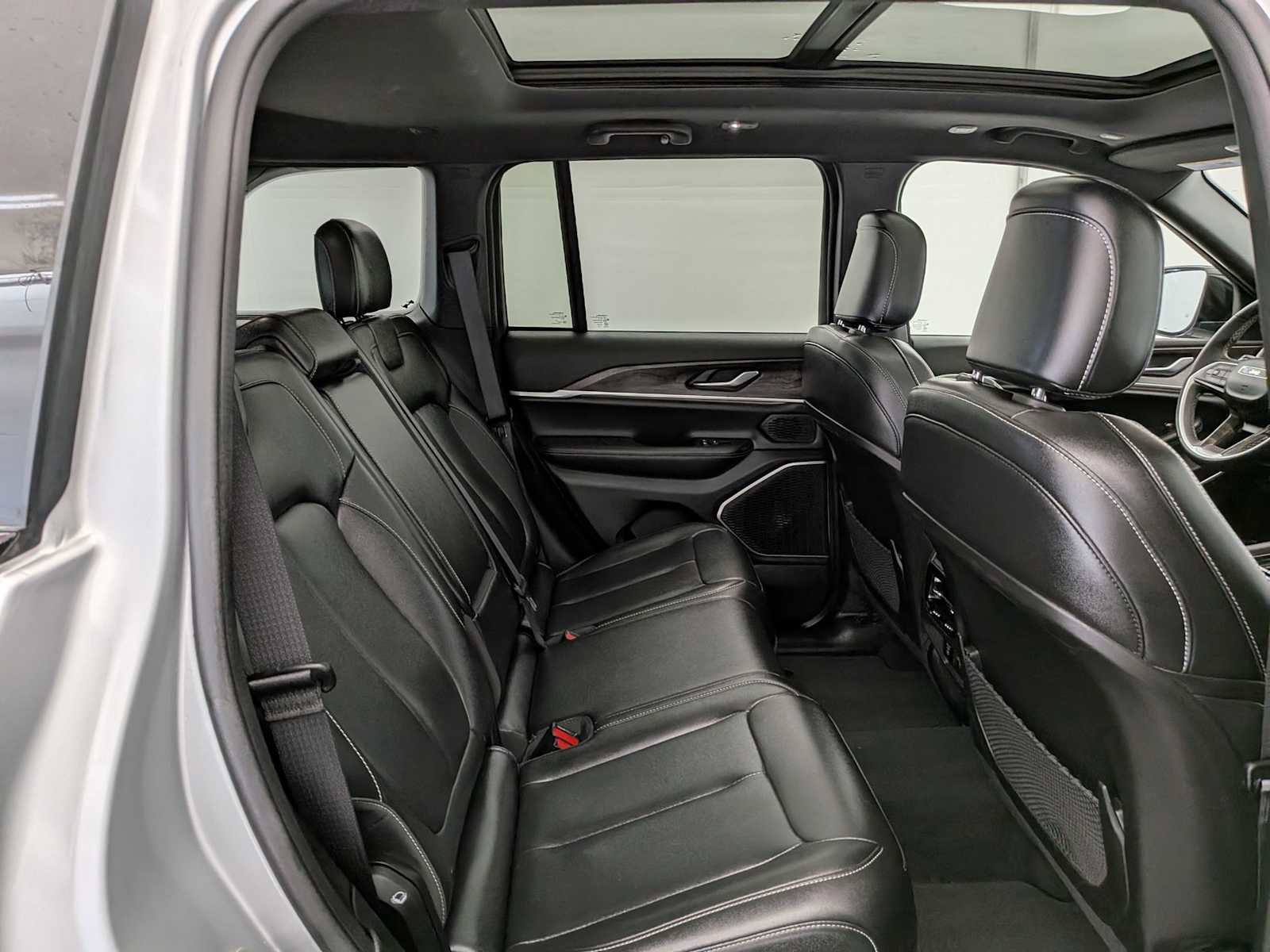 Used 2024 Jeep Grand Cherokee Limited 4xe image 24