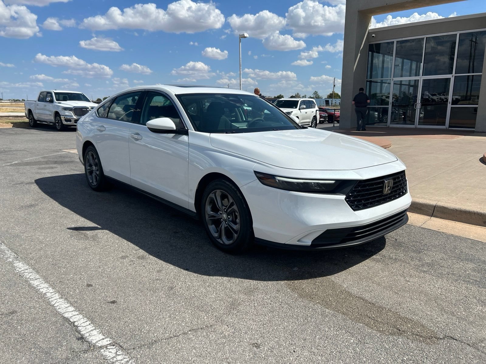 Used 2024 Honda Accord EX image 3