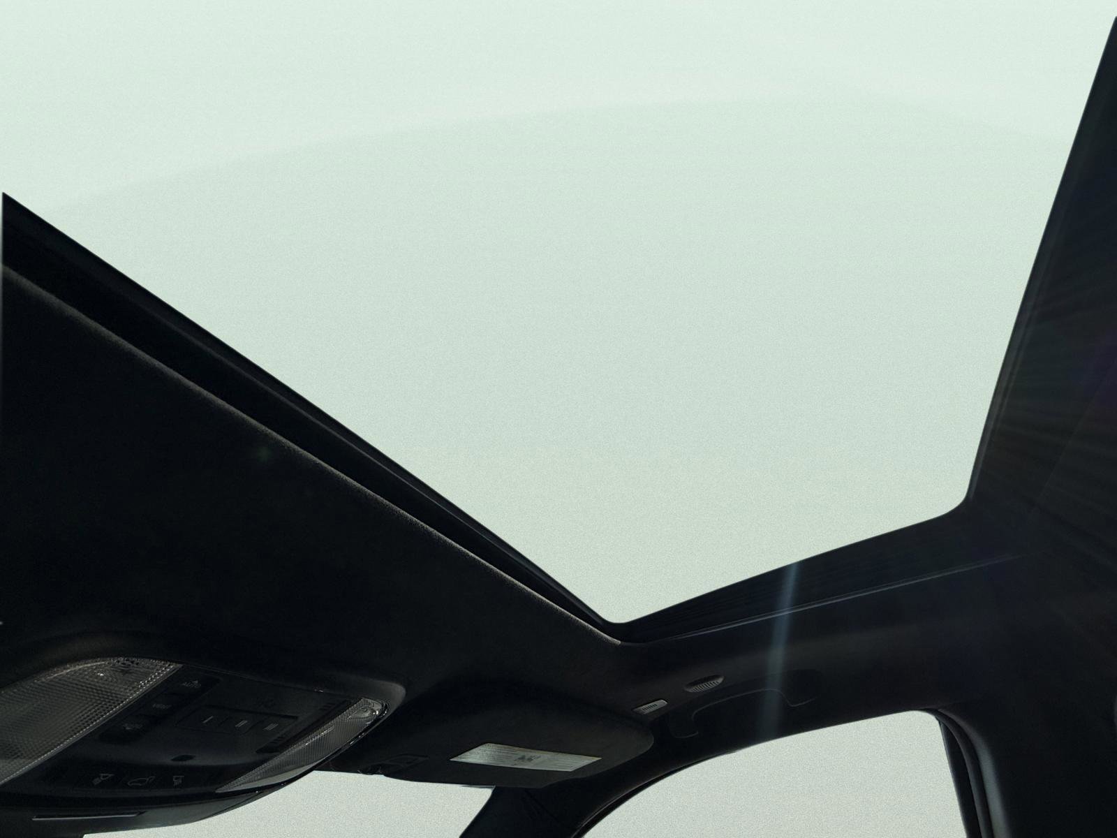 Used 2022 Dodge Durango R/T w/ Tow 'N Go Package image 28