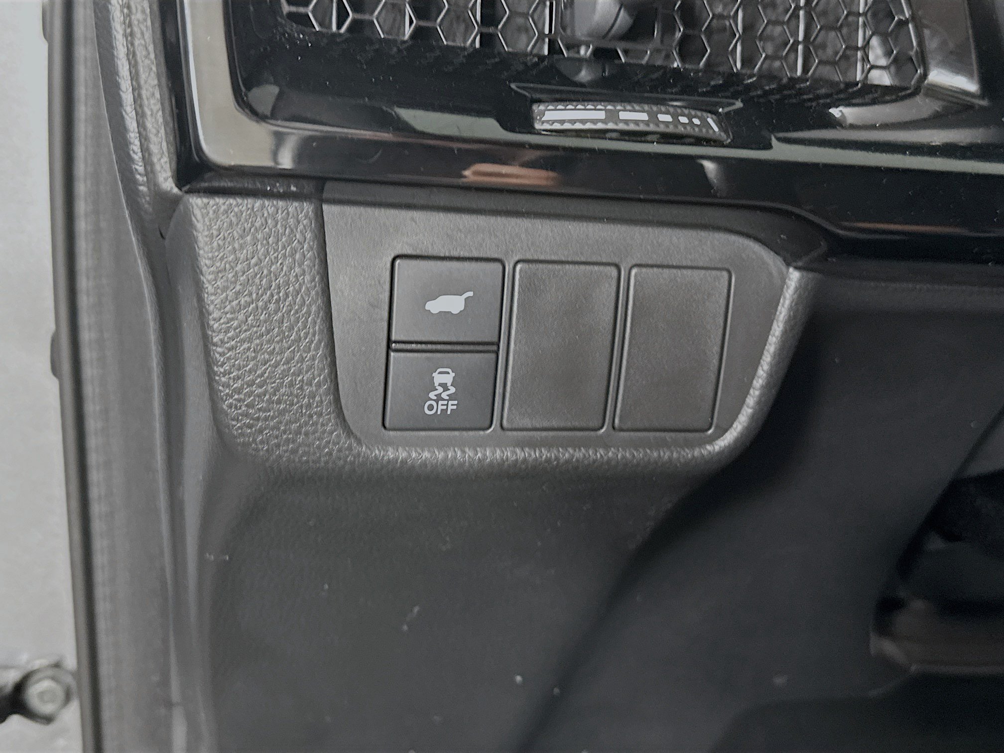 Used 2023 Honda CR-V Sport Touring image 9