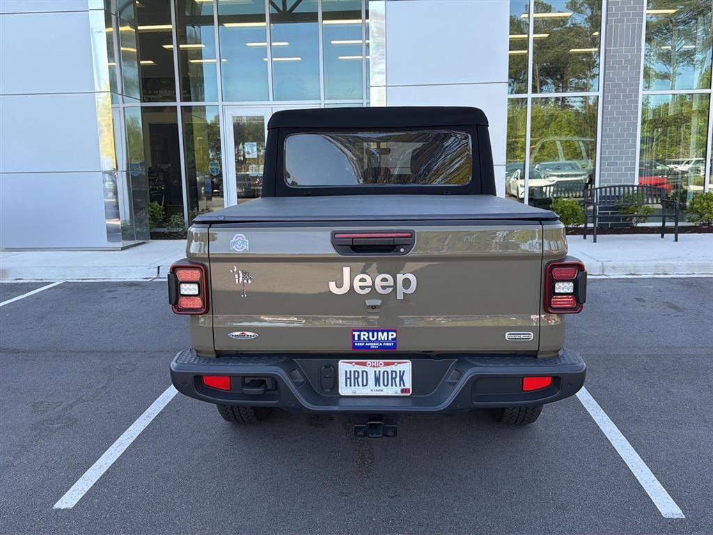 Used 2020 Jeep Gladiator Overland image 14