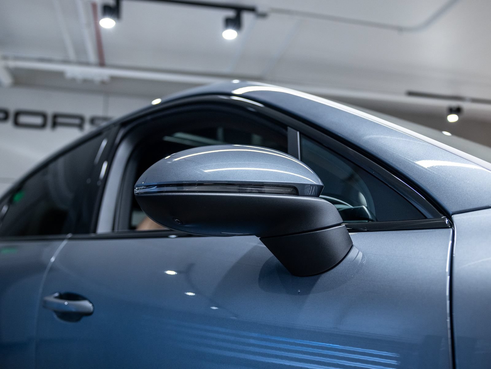 New 2026 Porsche Cayenne Coupe AWD/4WD image 19