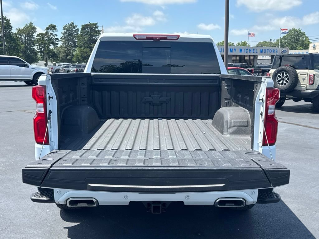 Used 2026 Chevrolet Silverado 1500 High Country w/ Technology Package AWD/4WD image 27