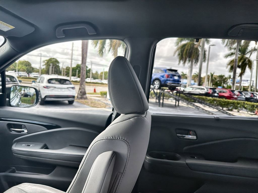 Used 2020 Honda Passport Touring image 12