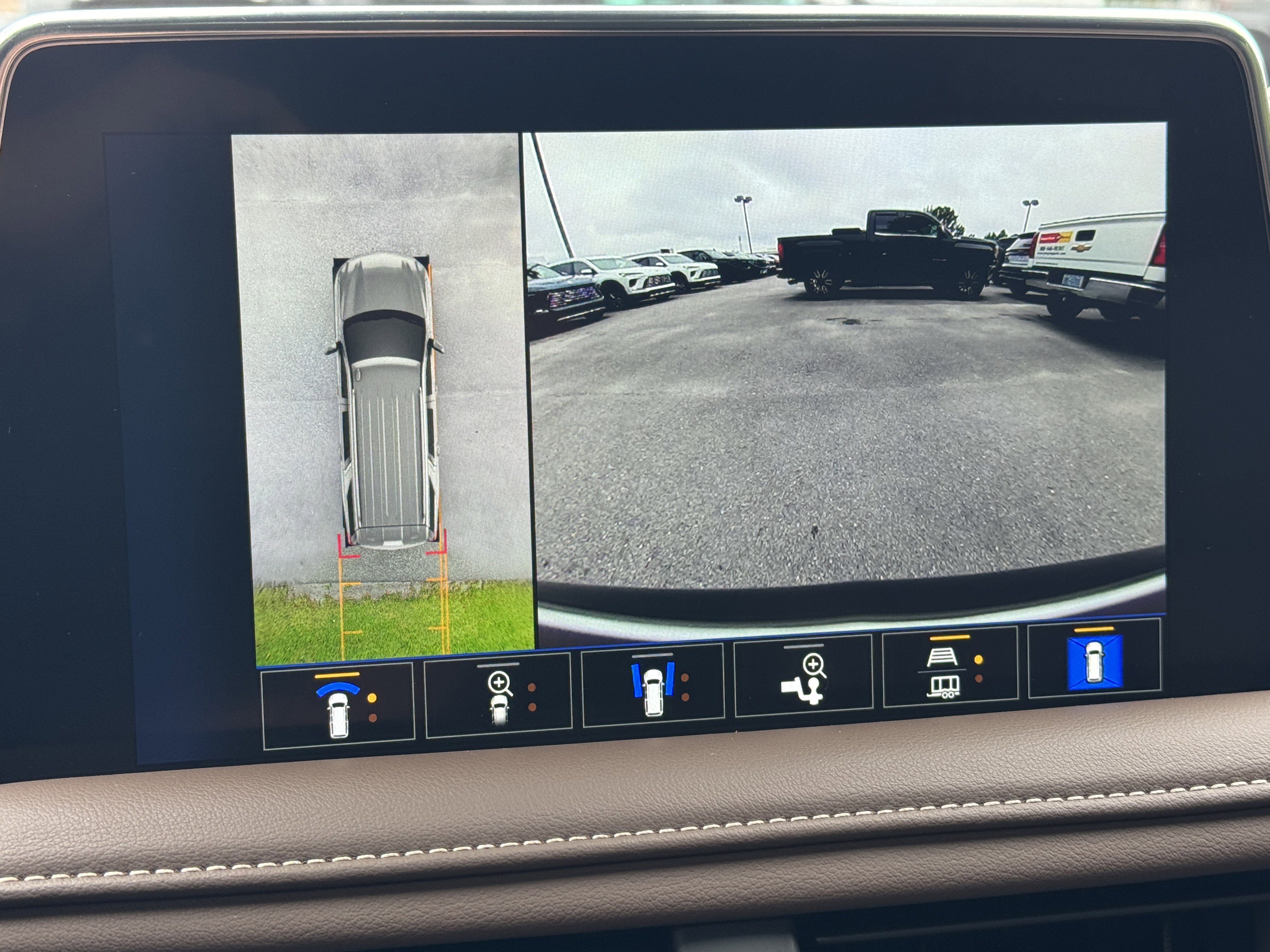 Used 2023 Chevrolet Tahoe High Country image 34