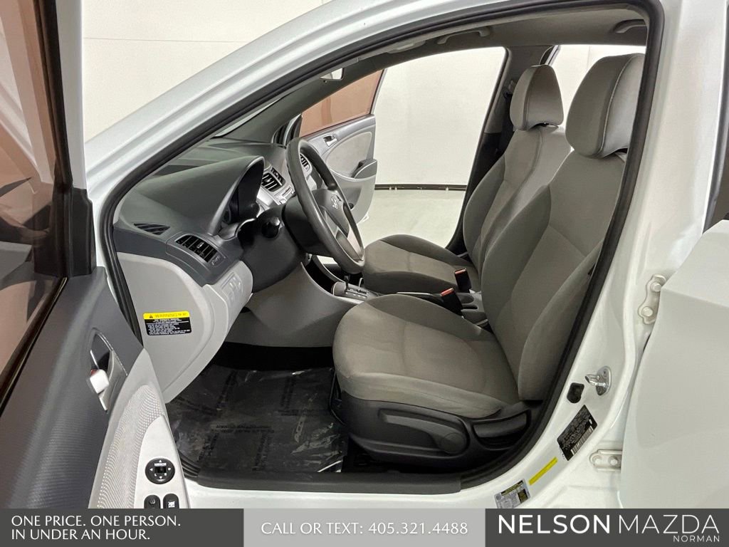 Used 2014 Hyundai Accent GS FWD image 11